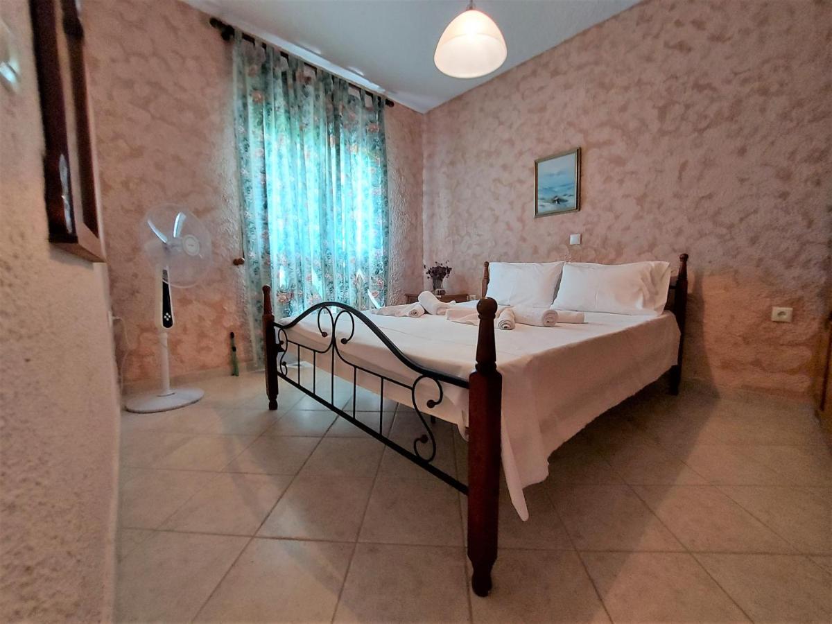 Elani Private Retreat - Villa Anna Garden Escape Сивири Екстериор снимка