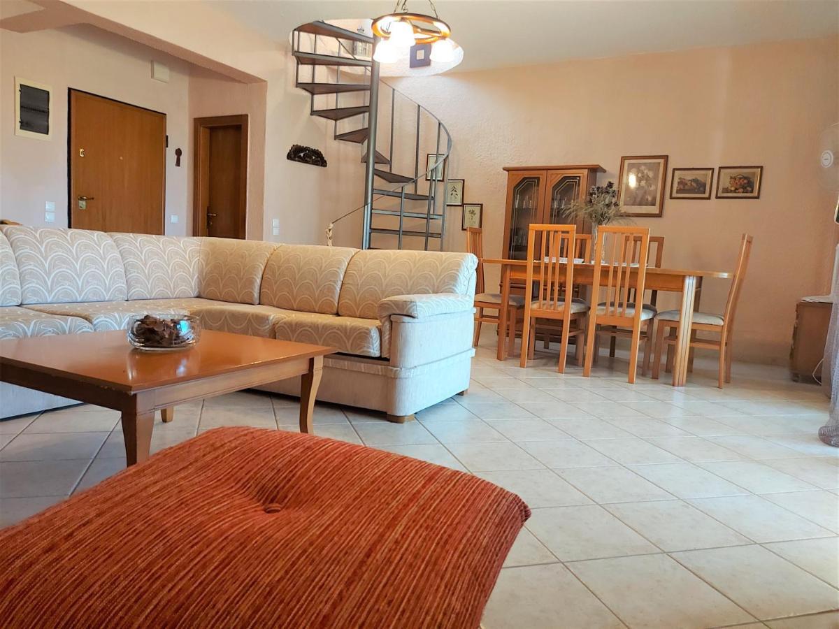 Elani Private Retreat - Villa Anna Garden Escape Сивири Екстериор снимка