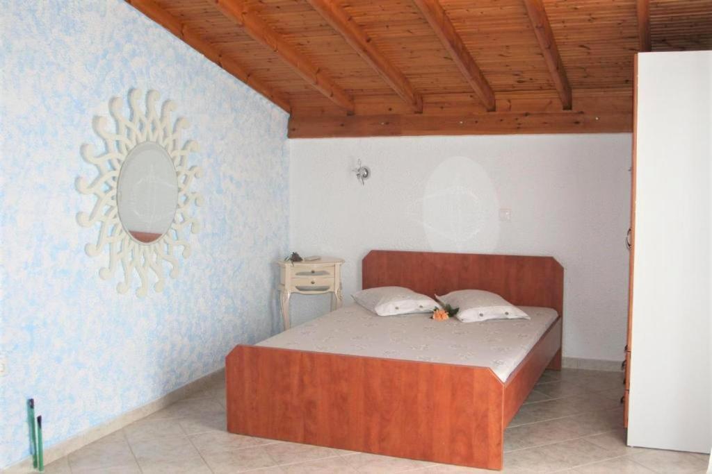 Elani Private Retreat - Villa Anna Garden Escape Сивири Екстериор снимка